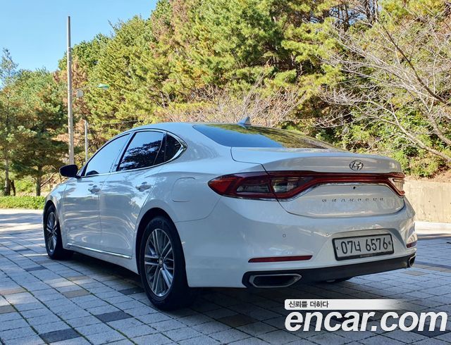 Hyundai Grandeur из Кореи Encar