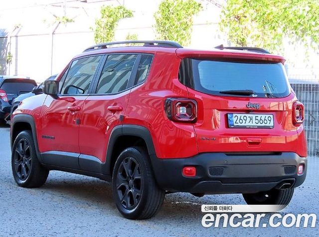 Jeep Renegade 2.4 80th Edition AWD — пробег 45 048 км — фото 3 из 5