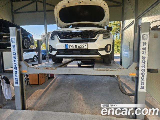 Kia Seltos Diesel 1.6 2WD Signature — пробег 179 210 км — фото 1 из 3