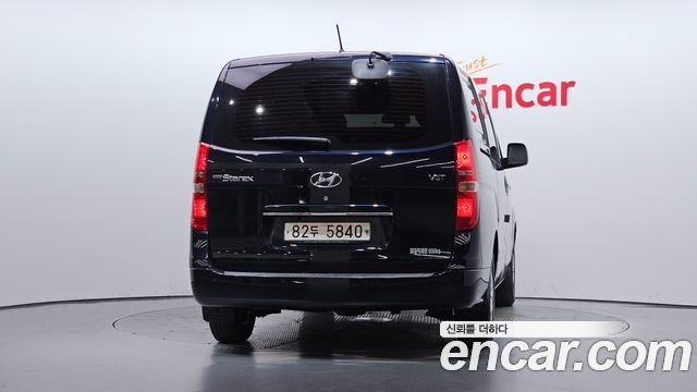 Hyundai Starex Van 5-Seater Smart — пробег 114 385 км — фото 4 из 5