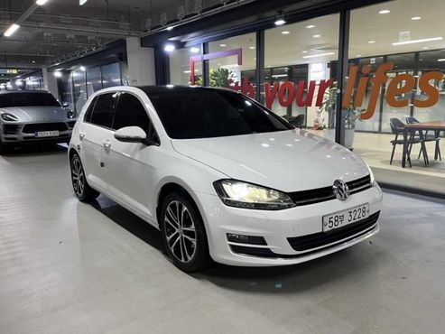 Volkswagen Golf 1.4 TSI Premium — пробег 135 714 км — фото 1 из 5
