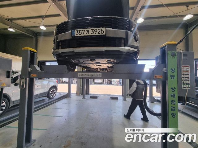 Kia Sportage HEV 1.6 2WD Signature — пробег 16 230 км