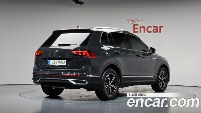 Volkswagen Tiguan 2.0 TDI Premium — пробег 46 400 км — фото 2 из 5