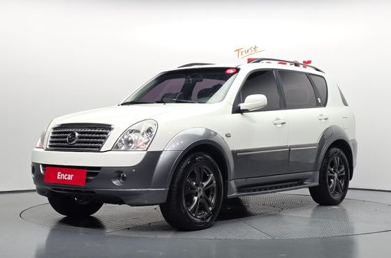 Ssangyong Rexton 4WD RX4 Brown Edition — пробег 104 729 км — фото 1 из 5
